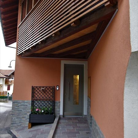 Affittacamere B&B Mercedes Romallo Bagian luar foto